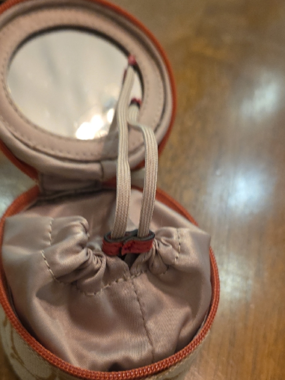 Coach Tan Signature Round Jewelry Case with Pink Trim - Picture 6 of 7